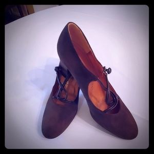 JB Martin chocolate suede pumps